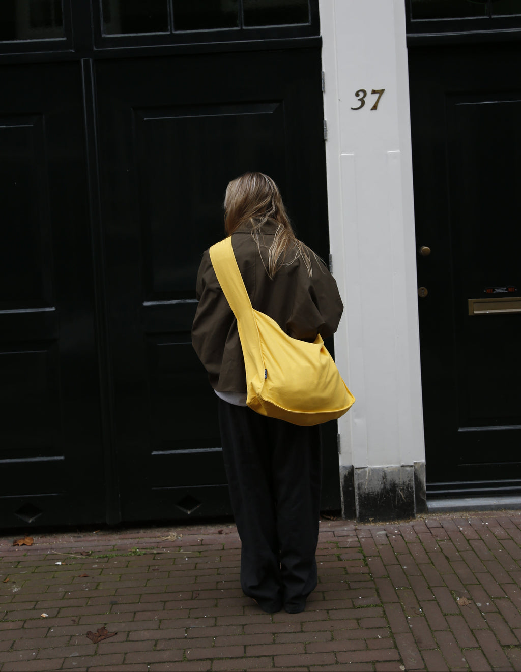 CLASSIC CROSSBODY — SUNSHINE YELLOW