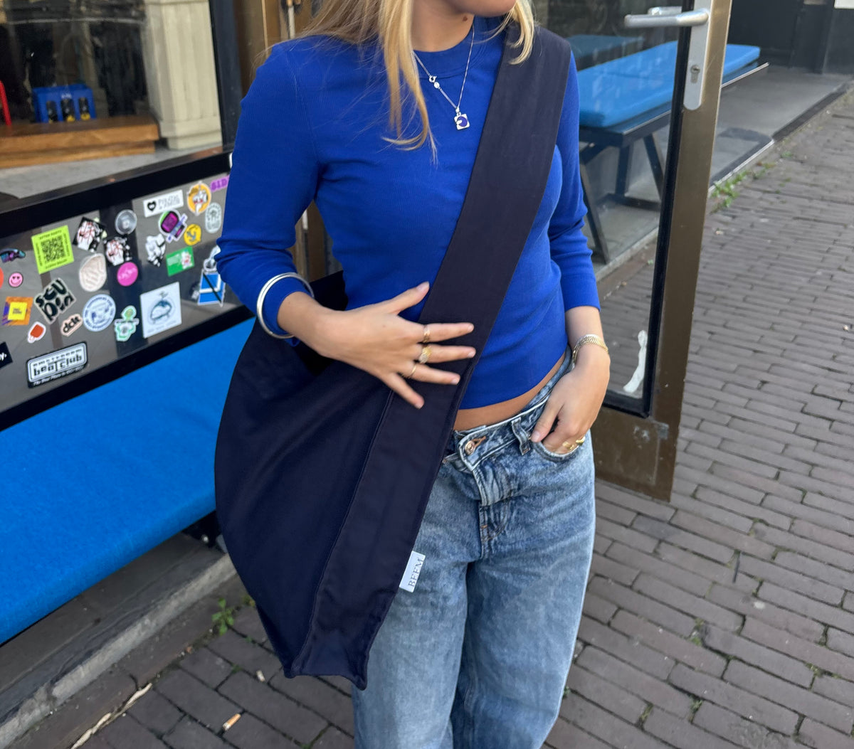 CLASSIC CROSSBODY — NAVY BLUE