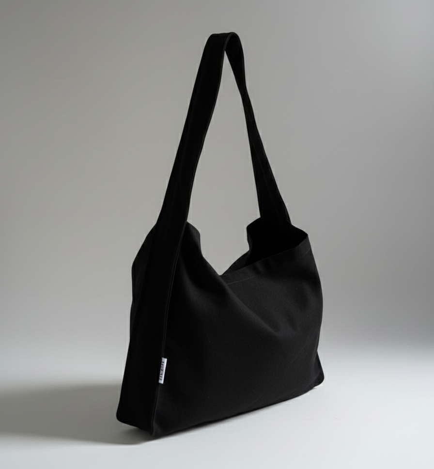 CLASSIC CROSSBODY - BASIC BLACK