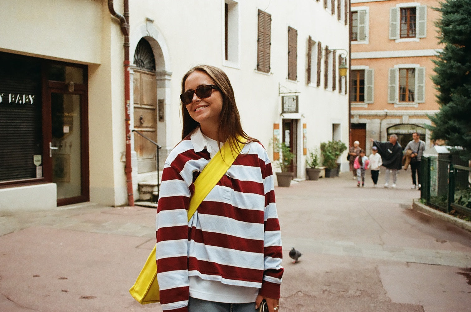 CLASSIC CROSSBODY - SUNSHINE YELLOW