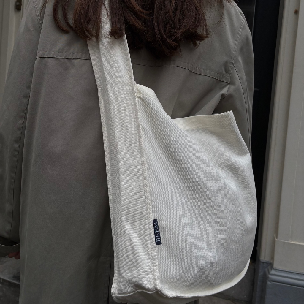 CLASSIC CROSSBODY - BRIGHT CREME