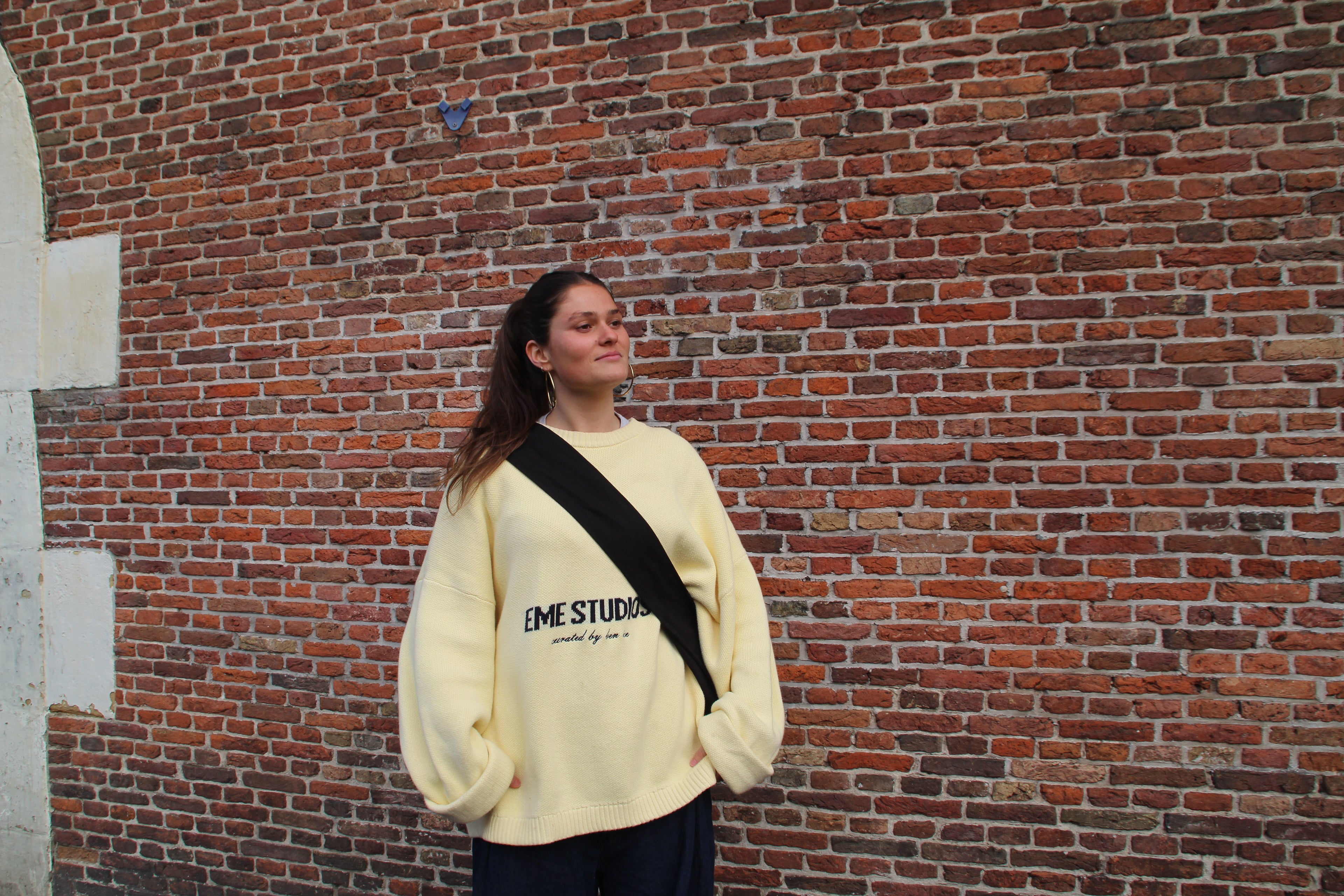 CLASSIC CROSSBODY - BASIC BLACK