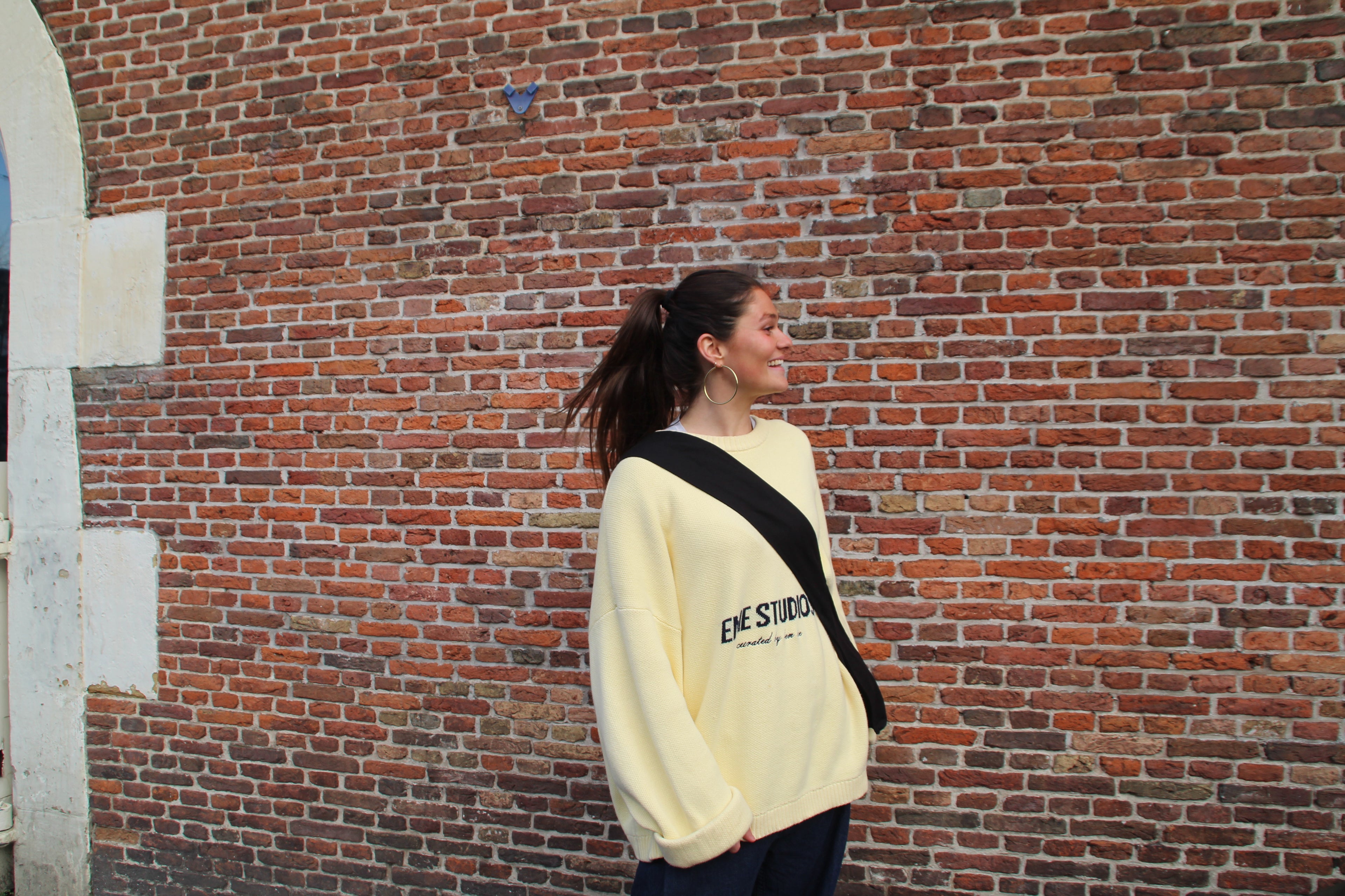 CLASSIC CROSSBODY - BASIC BLACK