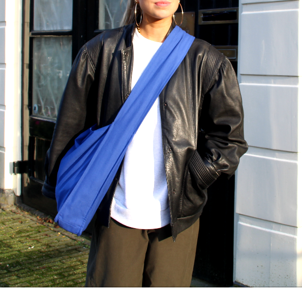 CLASSIC CROSSBODY - POPPIN BLUE